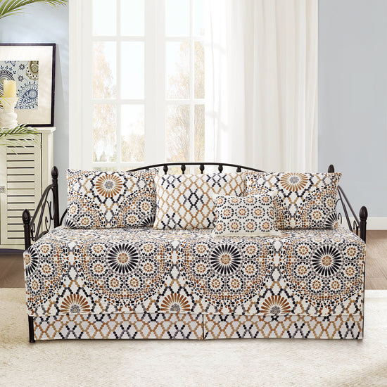 Tradewinds 6 Piece Daybed Cover Bedspread Quilt Set